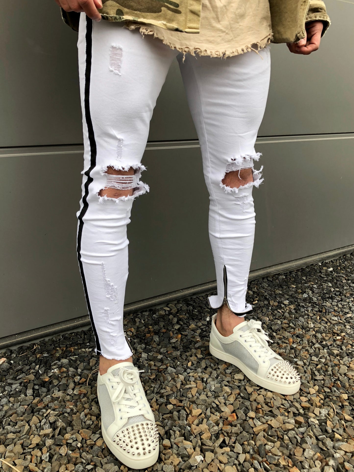 White Ripped Striped Zipper Jeans